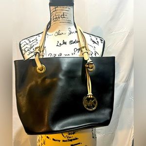 👜 Michael Kors tote bag 👜